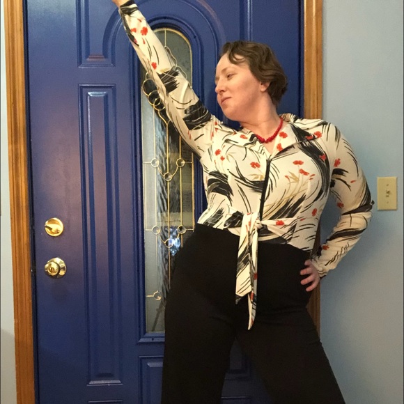 Meet your Posher, Amanda - Picture 2 of 8